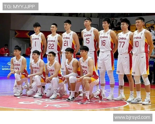 重庆篮球队的力量变革引发热议探索新阶段的崛起与挑战