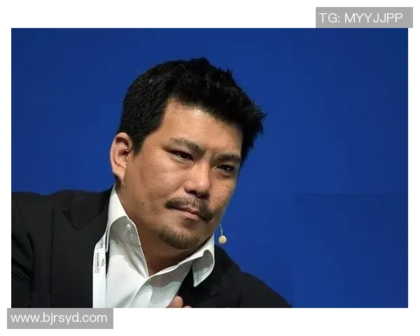 骆驼姐携手LPL足球明星共创电竞与体育新篇章